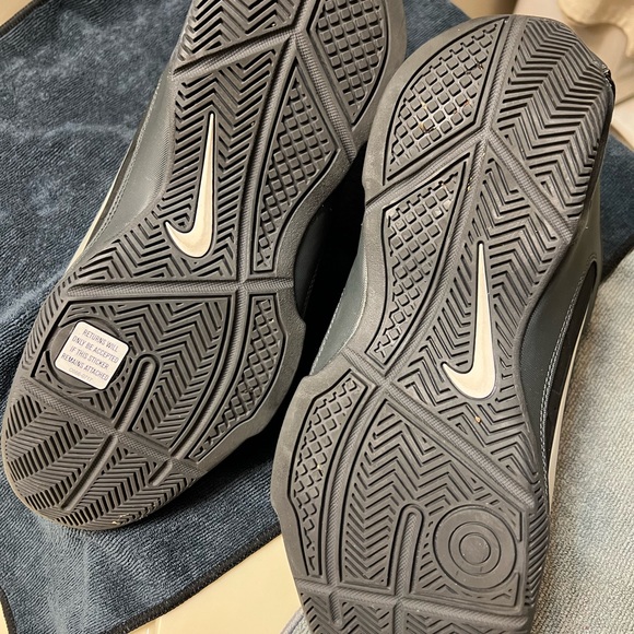 Men’s Nike shoes - Picture 6 of 6